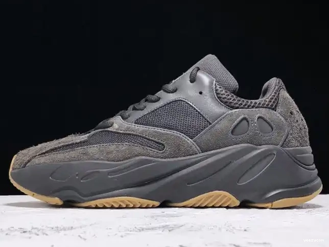 FV5304 Yeezy 700 Boost Utility Black Adidas 0701
